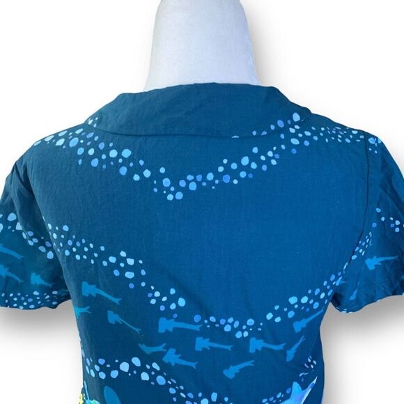 ModCloth Blue Button Front Short Sleeve Shirt Aquatic Shipwreck Shark Collared - Picture 8 of 12